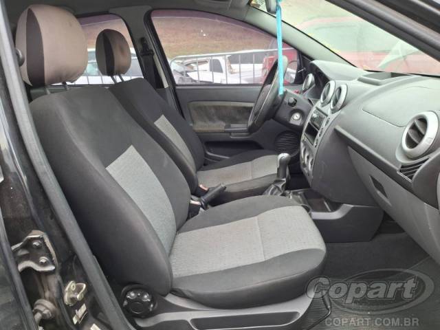 2011 FORD FIESTA SEDAN 