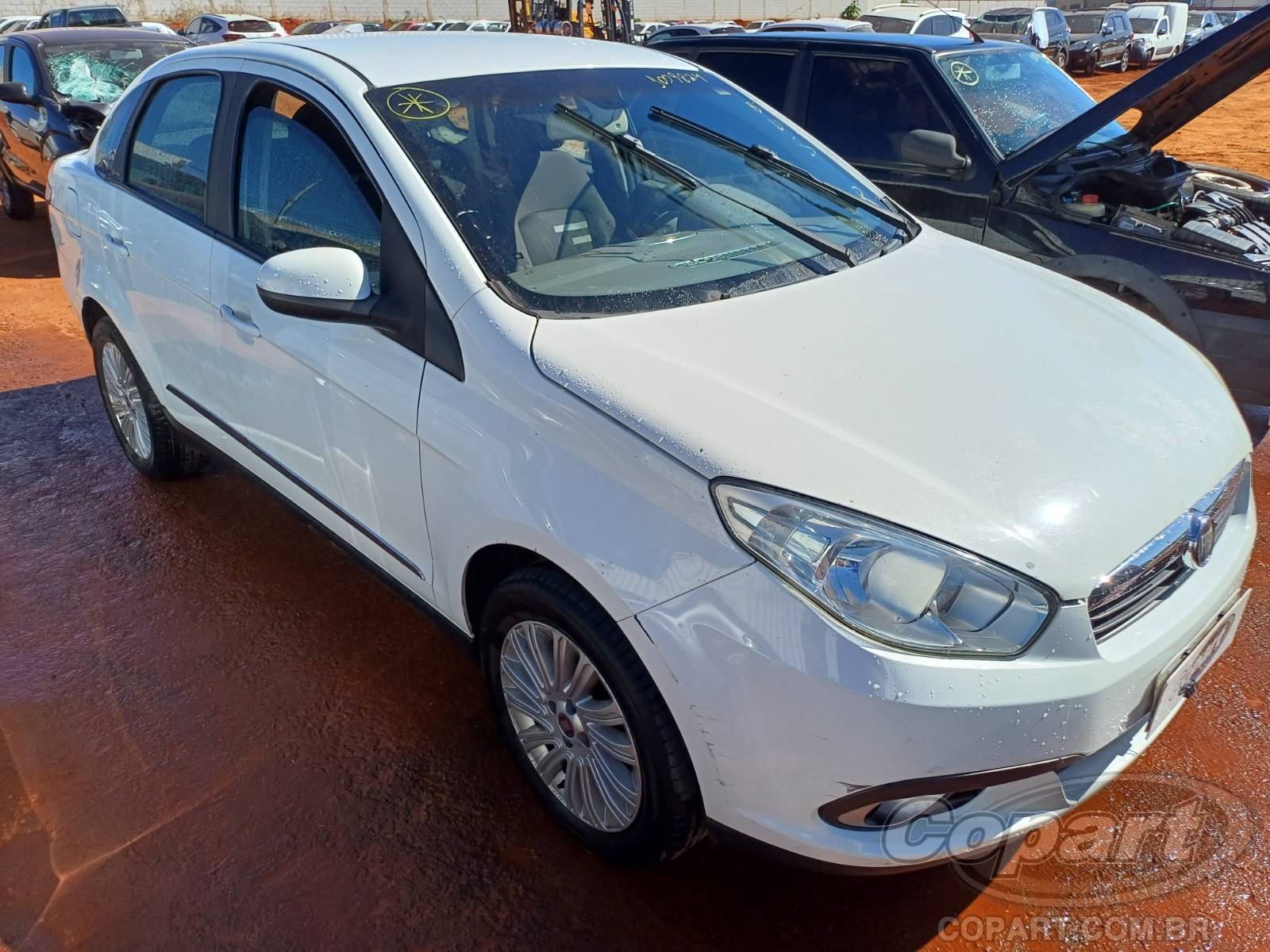 Veículo Fiat Grand Siena FIAT GRAND SIENA ESSENCE 1.6 16V E.TORQ 2013 2013 em leilão