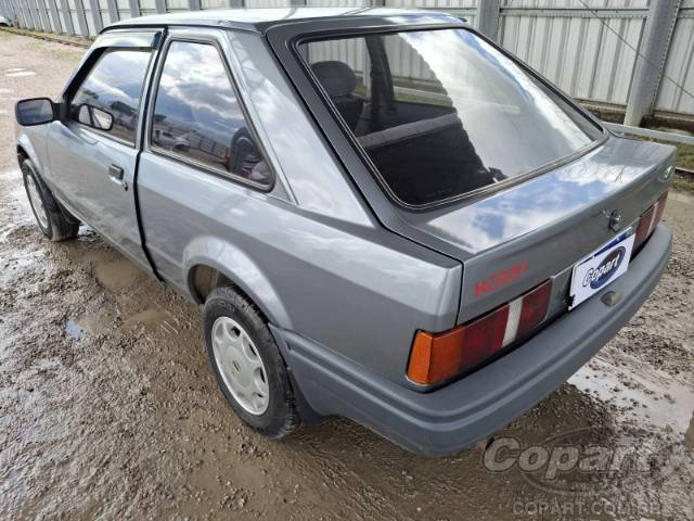1994 FORD ESCORT 