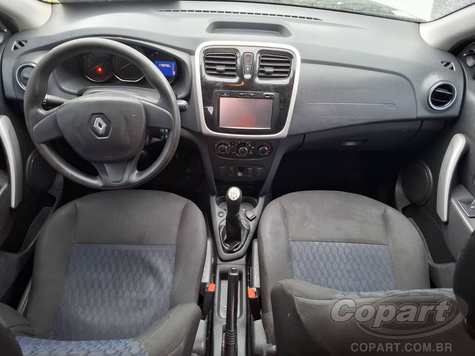 Foto 9 de 10: 2016 RENAULT SANDERO