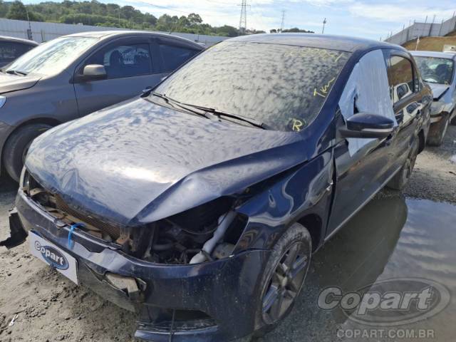 2015 VOLKSWAGEN VOYAGE 