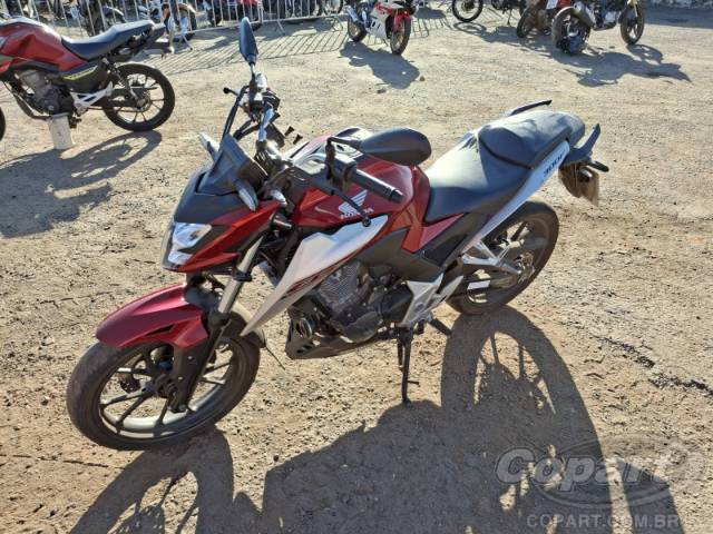 2026 HONDA CB 300F 