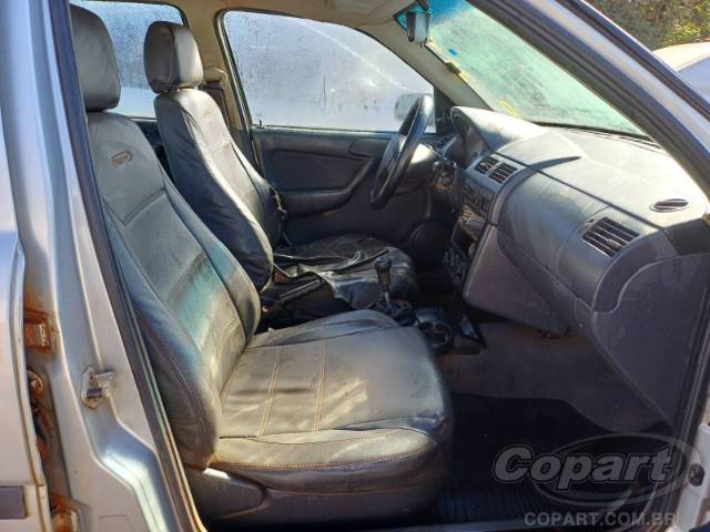 2005 VOLKSWAGEN PARATI 