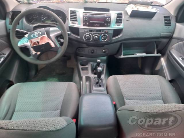 2015 TOYOTA HILUX CD 