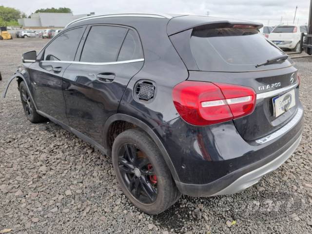 2015 MERCEDES BENZ GLA 