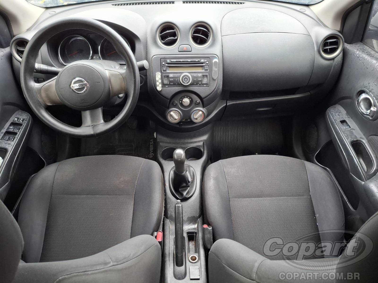 2013 NISSAN VERSA — foto 9 de 15