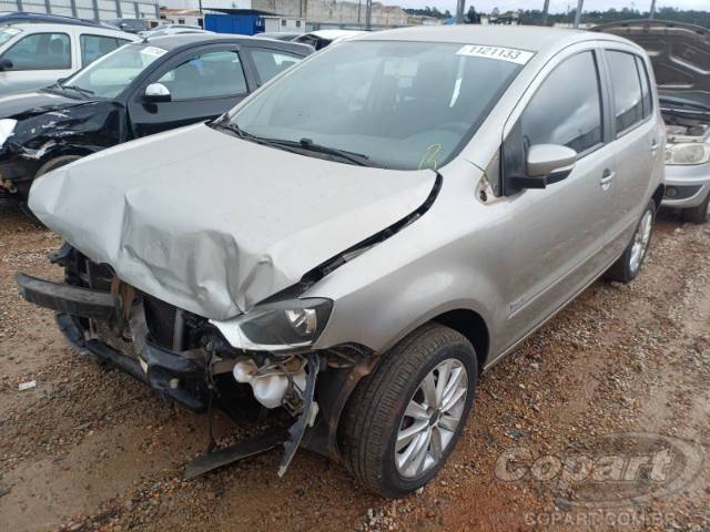 2013 VOLKSWAGEN FOX 