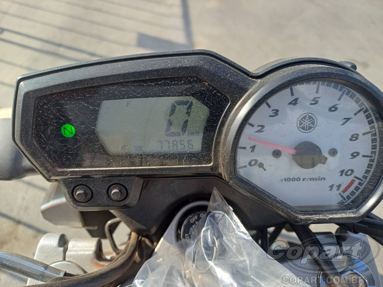 Foto 9 de 10: 2014 YAMAHA FAZER