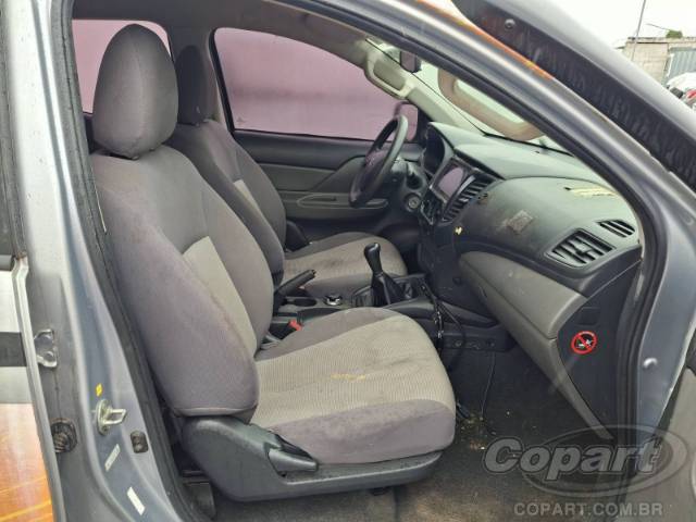 2021 MITSUBISHI L200 TRITON 