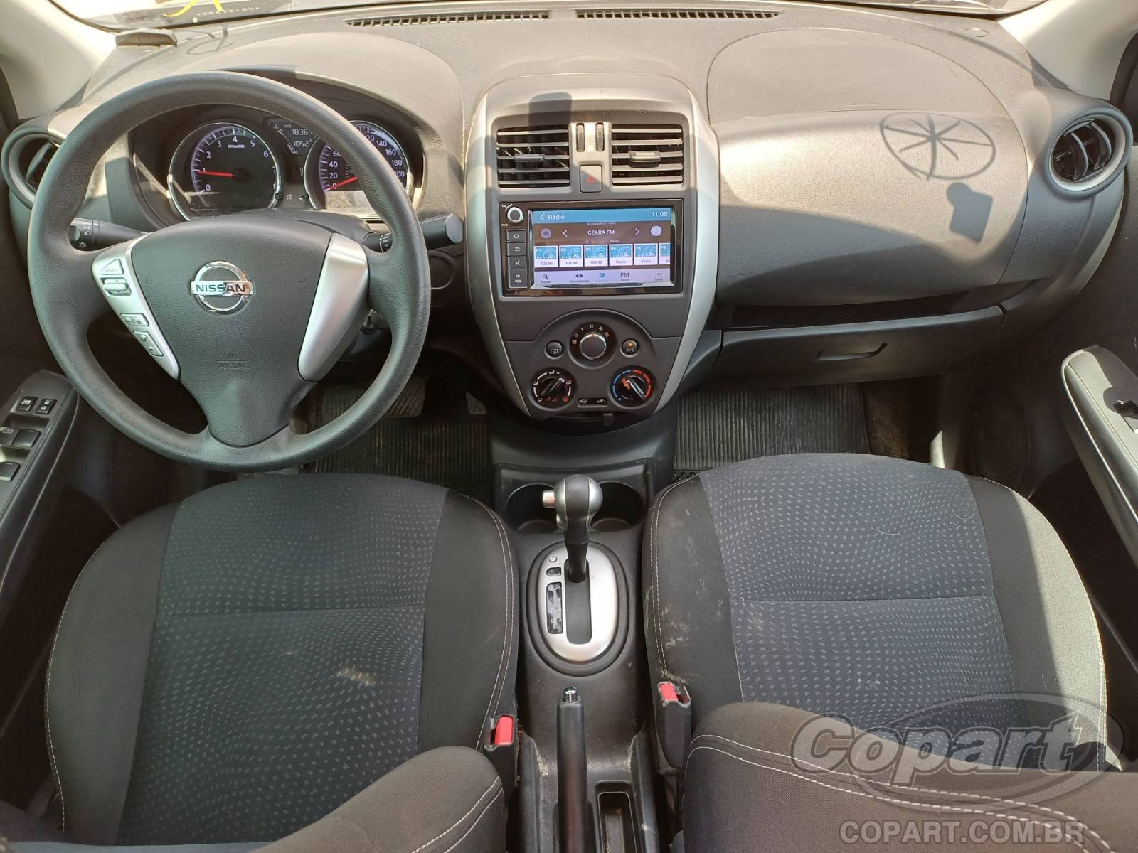 2019 NISSAN VERSA — foto 9 de 11