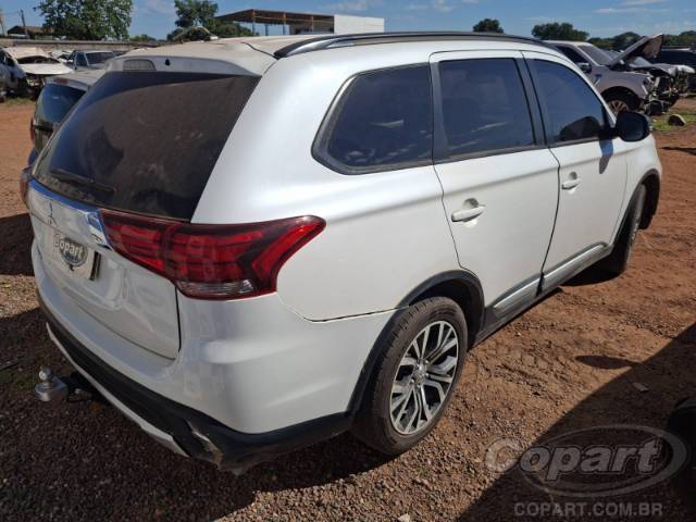 2016 MITSUBISHI OUTLANDER 