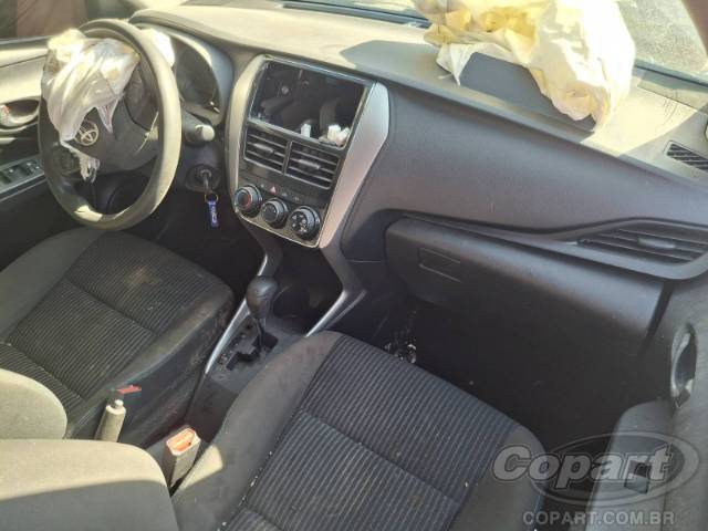 2020 TOYOTA YARIS SEDA 