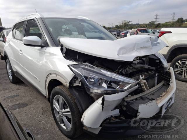 2019 NISSAN KICKS 