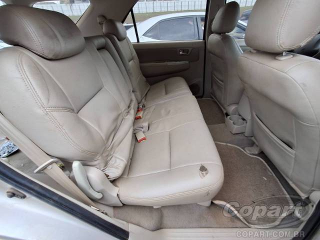 2006 TOYOTA HILUX SW4 