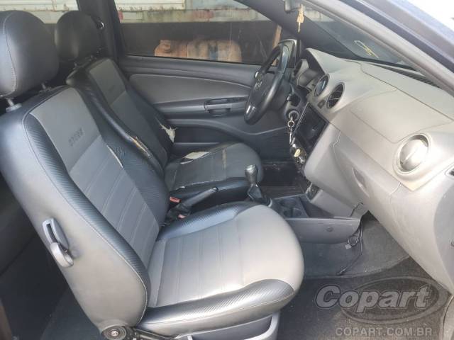 2016 VOLKSWAGEN SAVEIRO CD 