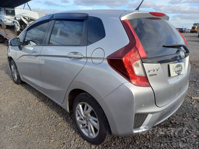 2016 HONDA FIT 