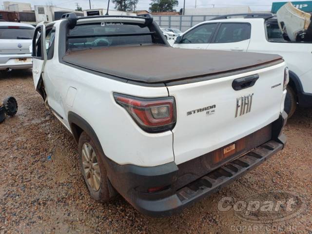 2025 FIAT STRADA 