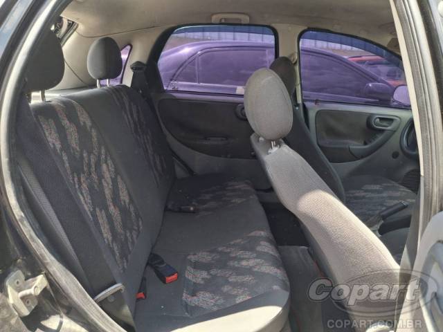 2004 CHEVROLET CORSA 