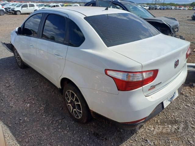 2016 FIAT GRAND SIENA 