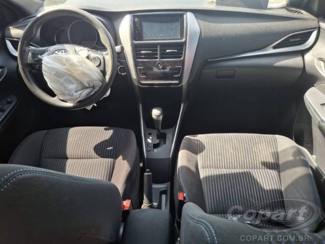 2021 TOYOTA YARIS 