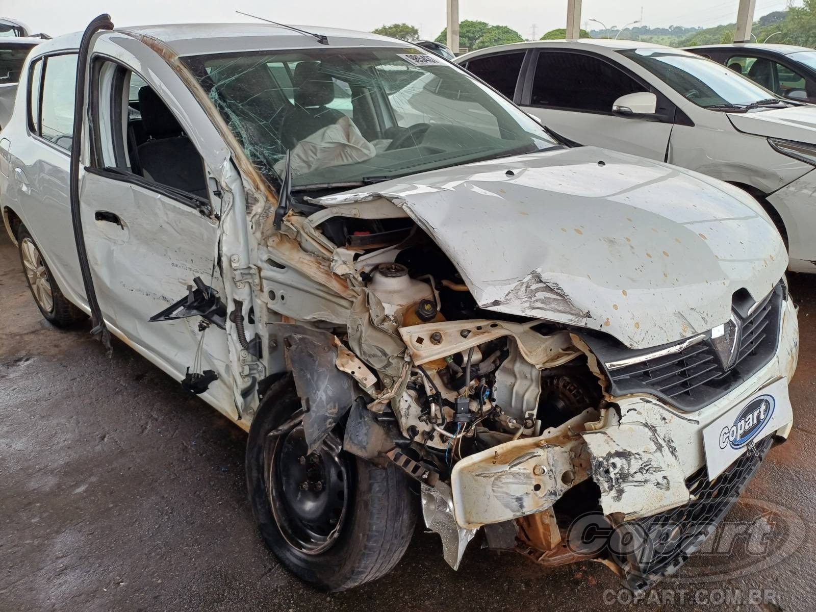 Veículo Renault Sandero Renault Sandero Expression 1.6 16V 2018 Médio Dano Frontal 2018 em leilão