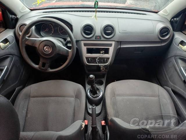 2015 VOLKSWAGEN VOYAGE 