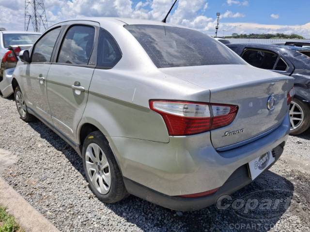 2015 FIAT GRAND SIENA 
