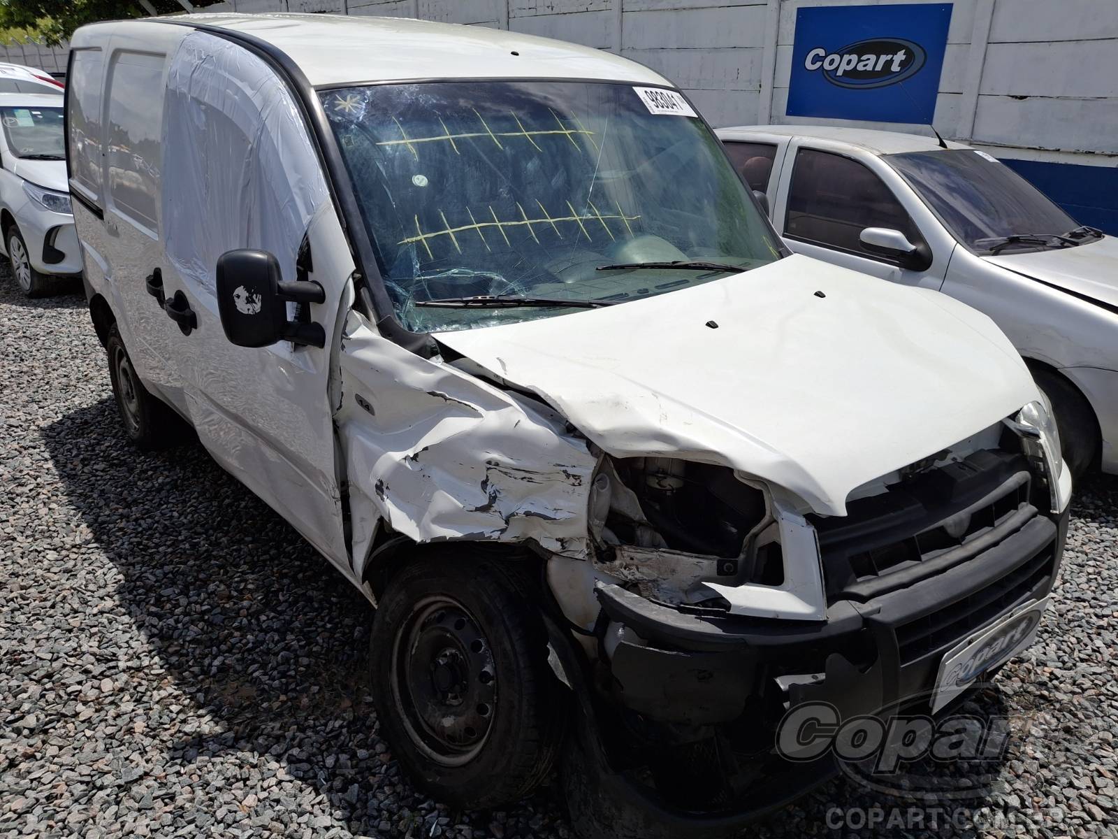 Veículo Fiat Doblo Fiat Doblo Cargo Flex 1.4 Fire 2013 Colisão Média Monta 2013 em leilão