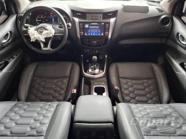 2025 NISSAN FRONTIER CD 