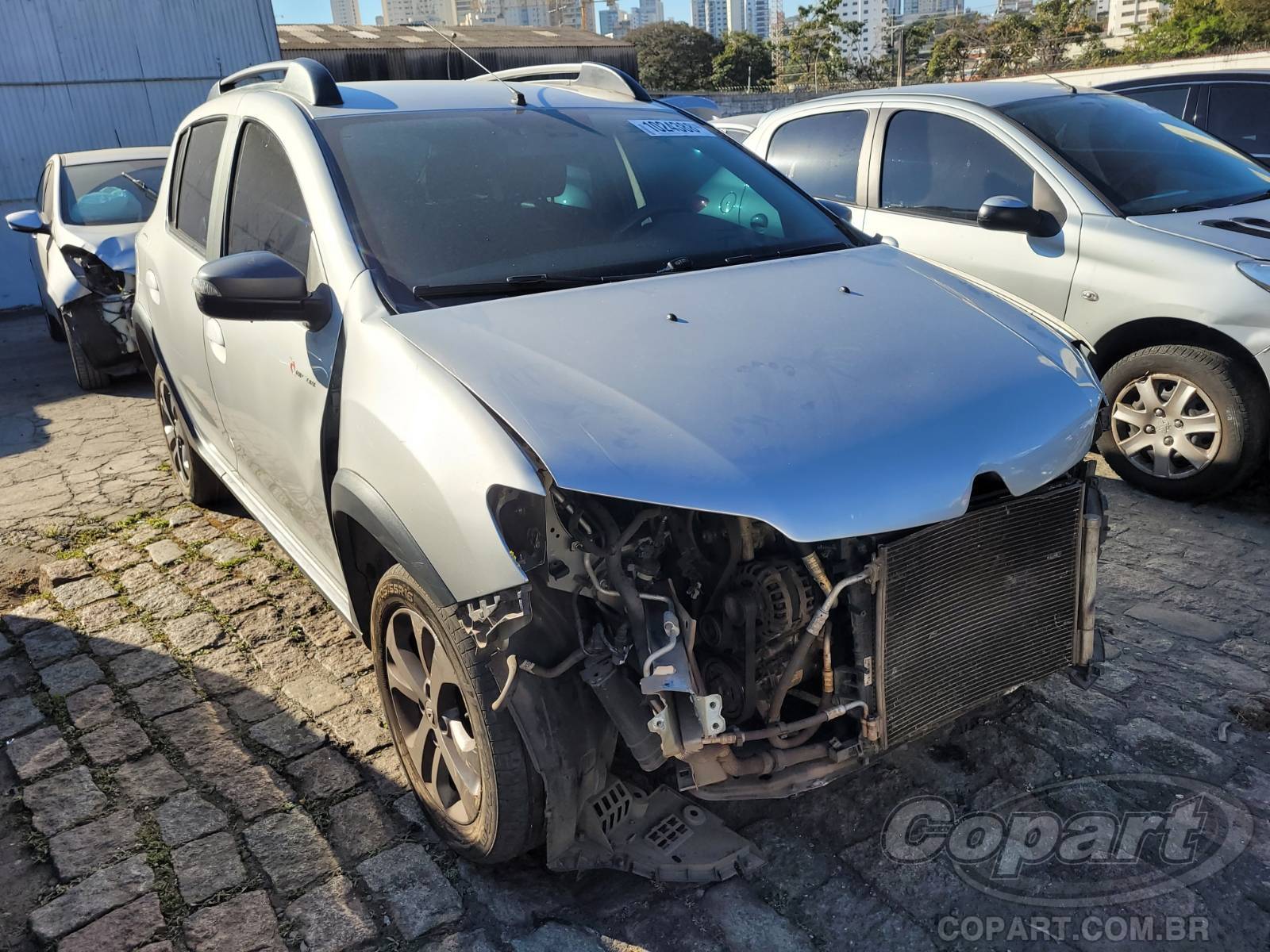 Veículo Renault Sandero 2017 RENAULT SANDERO Stepway Rip Curl 1.6 Hi-Power 2017 em leilão