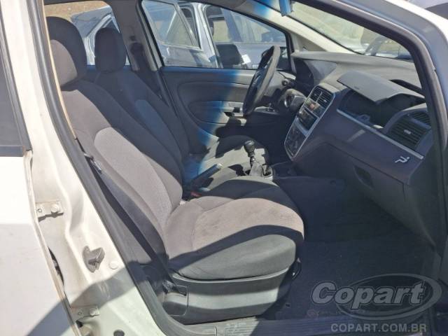 2011 FIAT PUNTO 