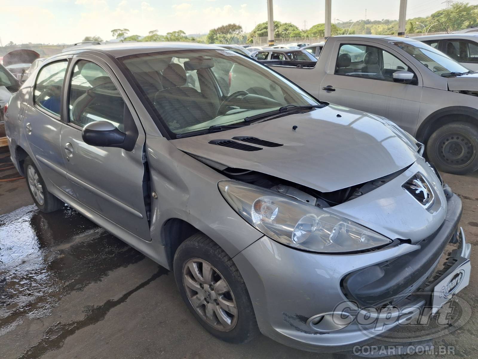 Veículo Peugeot 207 Peugeot 207 Passion XR Sport 1.4 2010 Colisão Média Monta 2010 em leilão