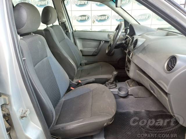 2013 VOLKSWAGEN GOL 