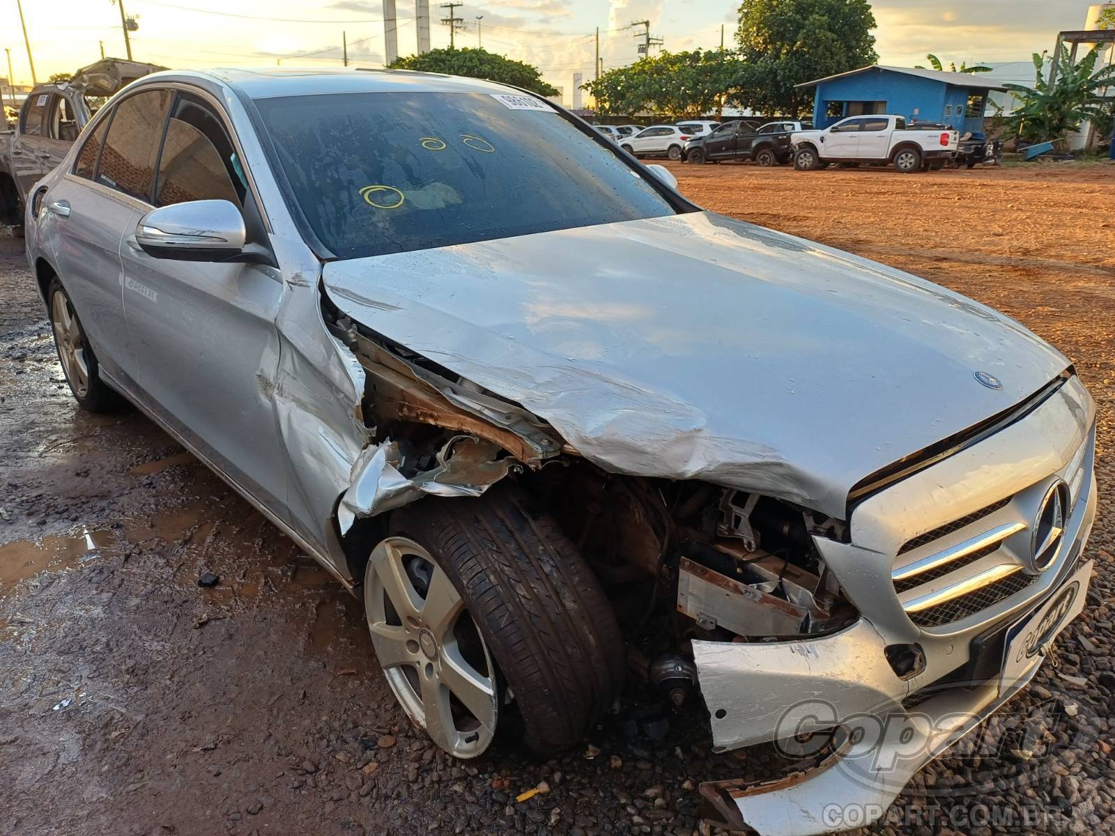 Veículo Mercedes-Benz Classe C Mercedes Benz Classe C 200 2.0 16V Turbo 2015 Colisão Média Monta 2015 em leilão