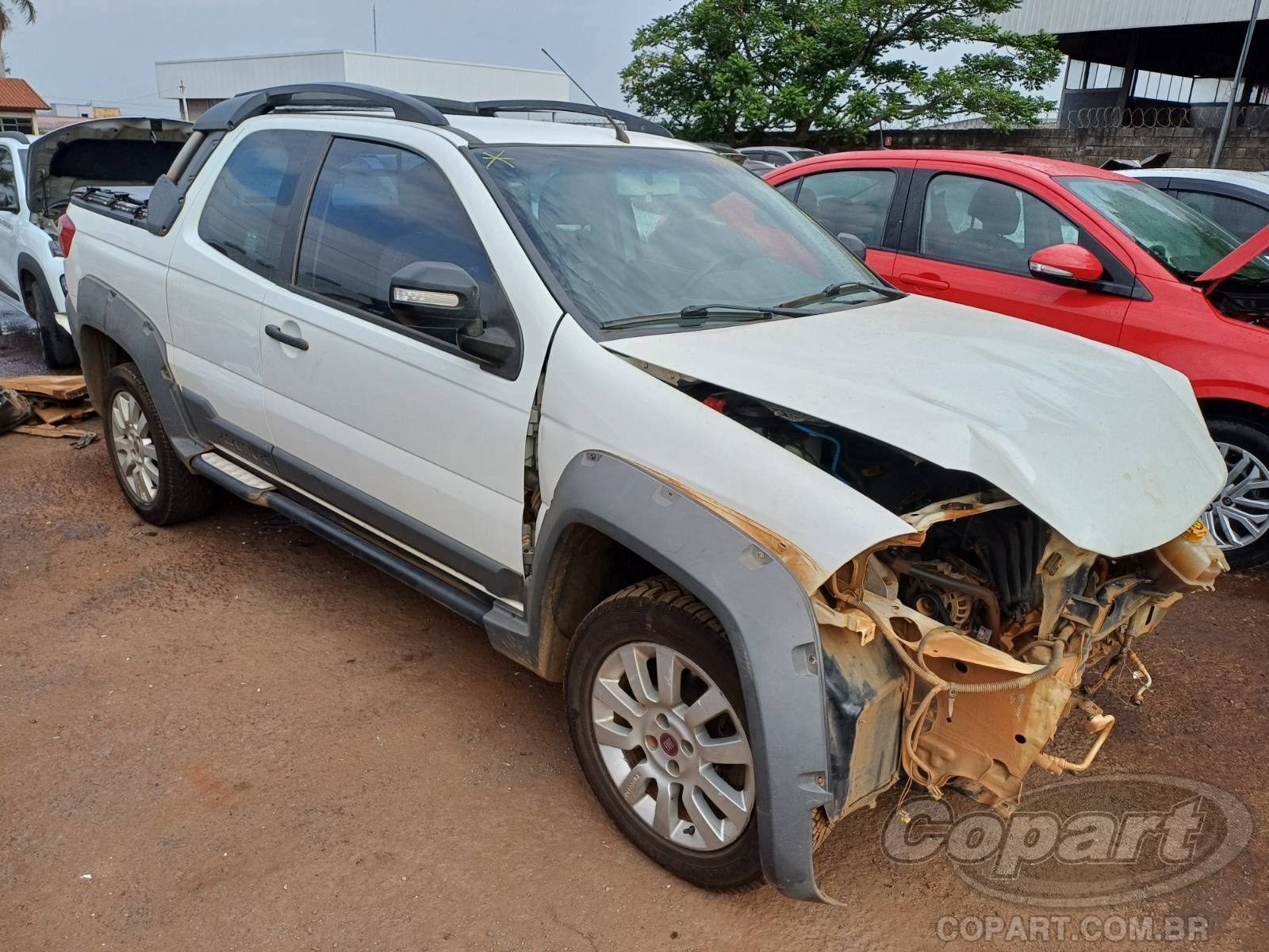 FIAT STRADA CD ADVENTURE 1.8 16V E.TORQ FLEXIVEL ALCOOL/GASOLINA 2016