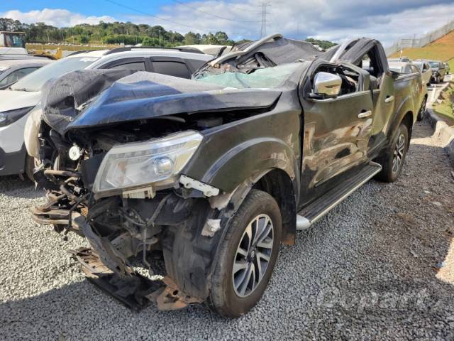 2021 NISSAN FRONTIER CD 