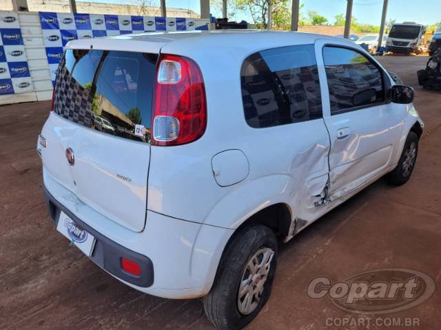 2015 FIAT UNO 