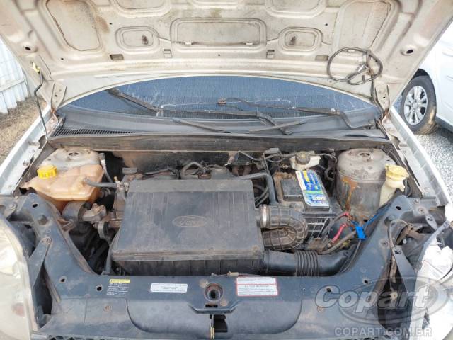 2006 FORD FIESTA SEDAN 