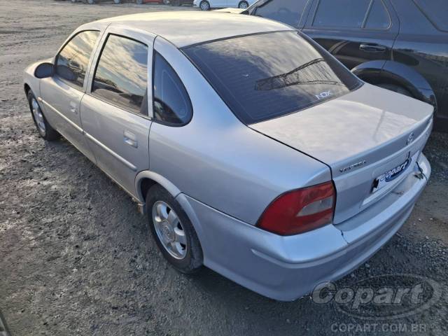 2001 CHEVROLET VECTRA 