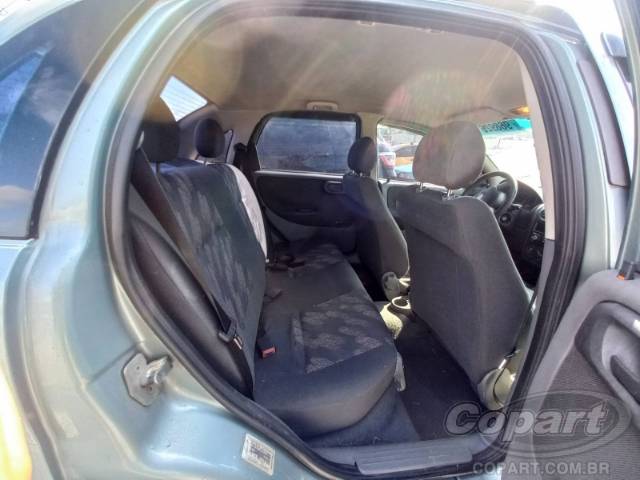 2003 CHEVROLET CORSA SEDAN 