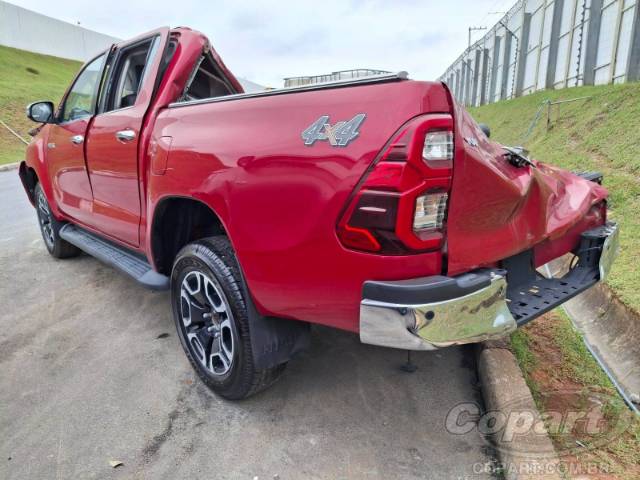 2024 TOYOTA HILUX CD 