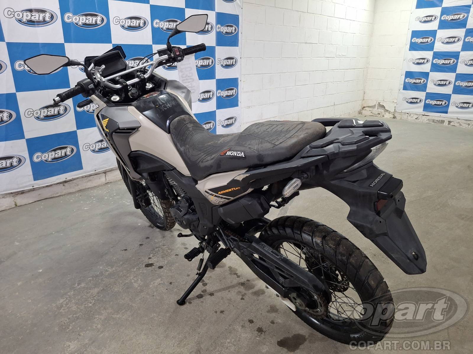 2025 HONDA XRE SAHARA 300 — foto 3 de 10
