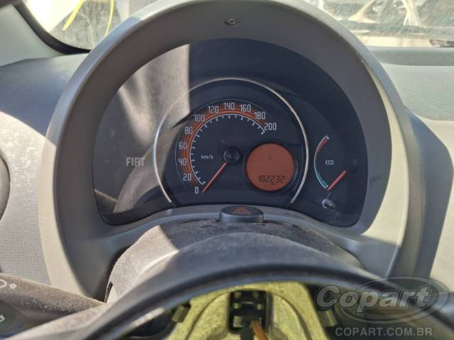 2014 FIAT UNO 