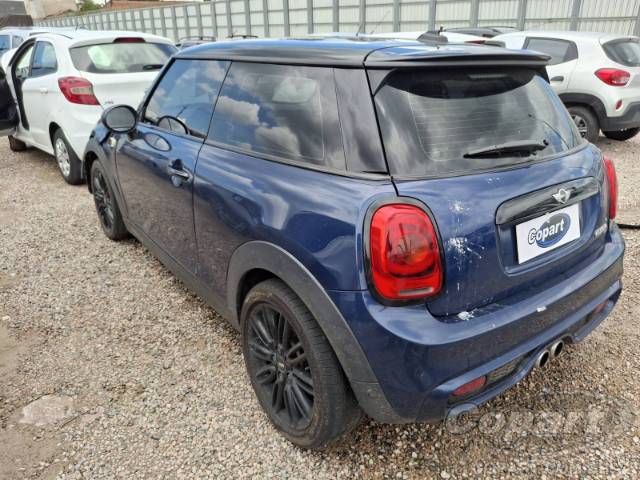 2016 MINI COOPER 