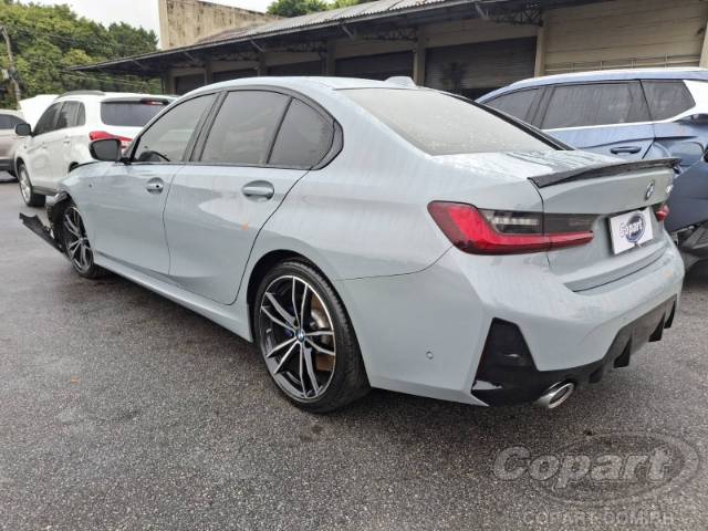 2024 BMW SERIE 3 