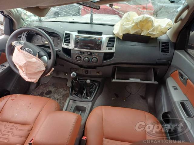 2014 TOYOTA HILUX CD 