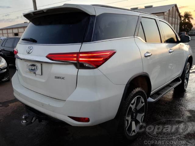 2016 TOYOTA HILUX SW4 