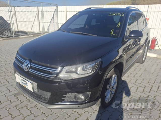 2012 VOLKSWAGEN TIGUAN 
