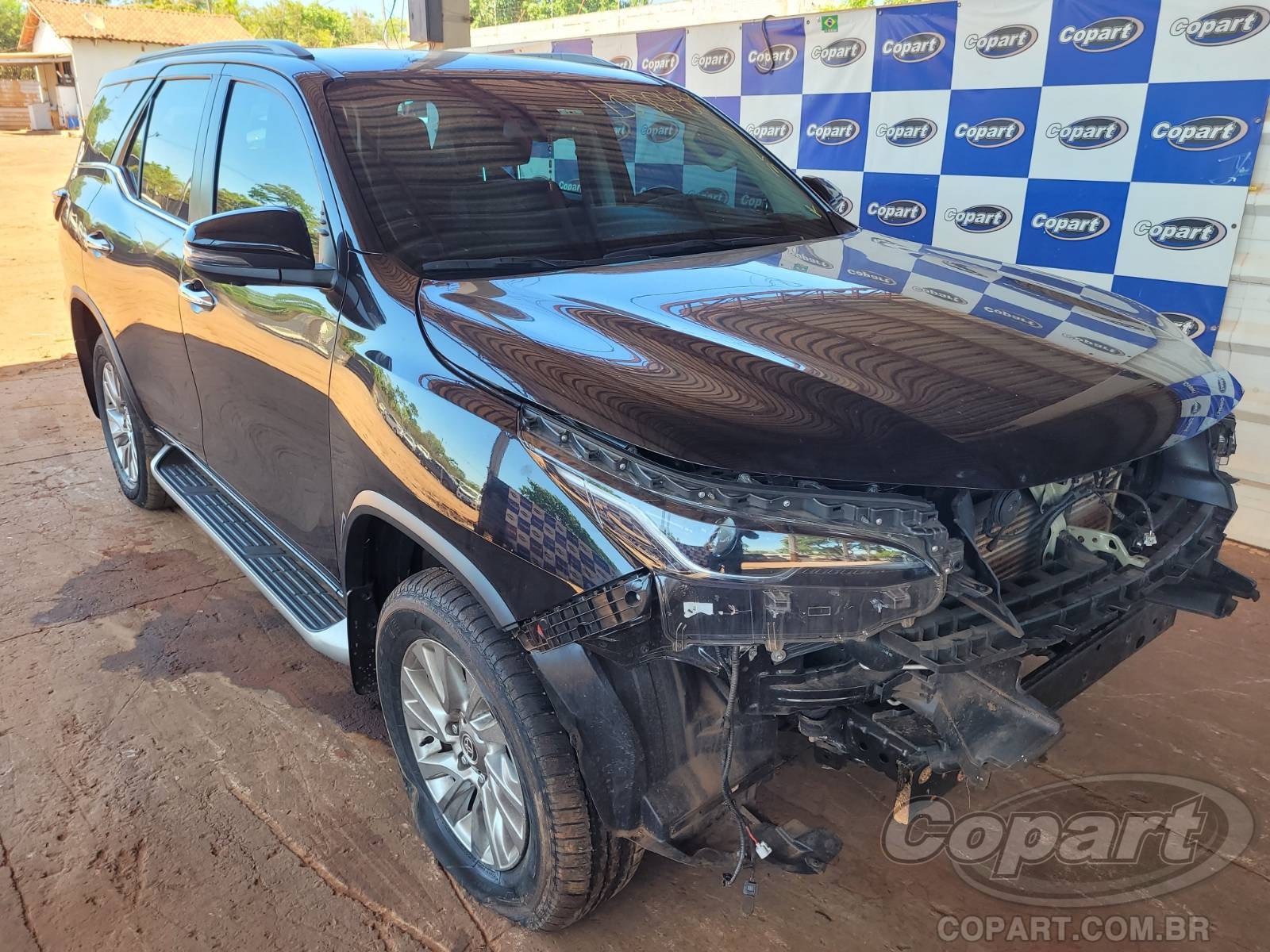 Veículo Toyota SW4 2022 TOYOTA SW4 SRX 2.8 D-4D Turbo Diesel 2022 em leilão