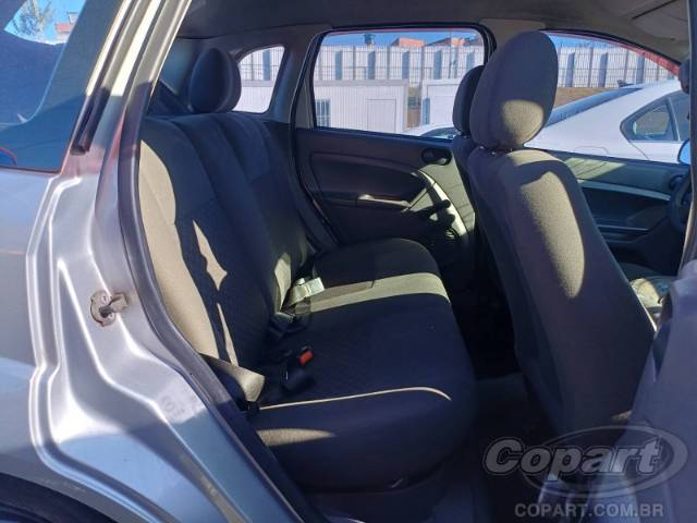 2005 FORD FIESTA 